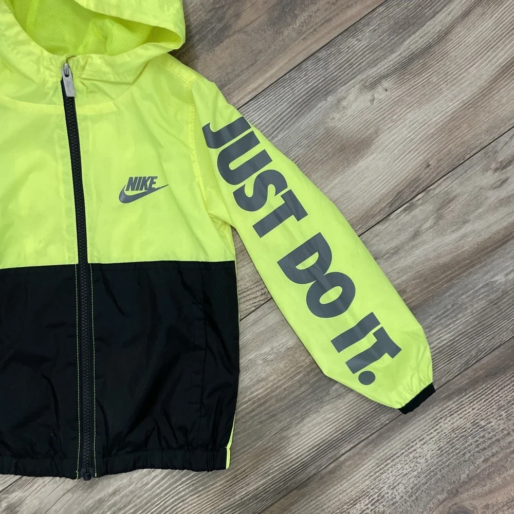 Nike Jacket Youth S Black‎ White Neon Yellow Hooded Windbreaker Full Zip Logo